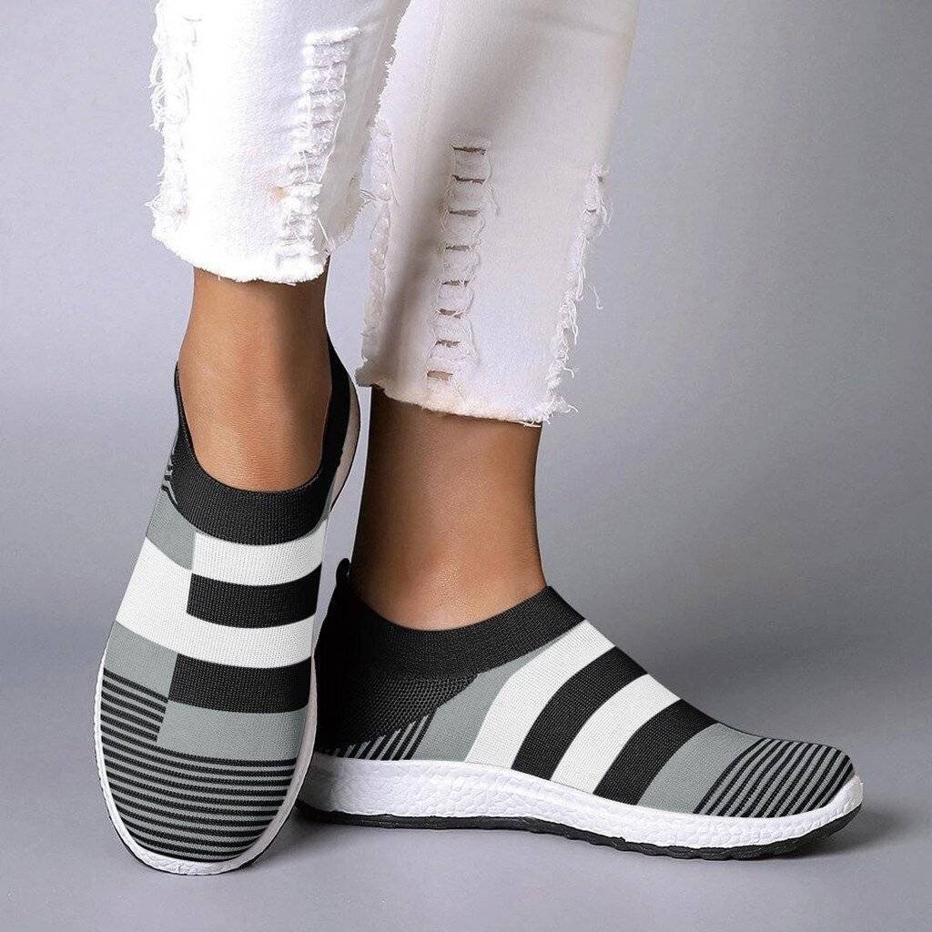New Women Sneakers Vulcanized Shoes Sock Sneakers Women Summer Slip On Flat Shoes Women Plus Size Loafers